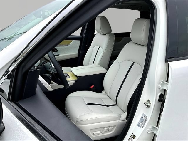 New 2026 Rhodium White Premium Mazda 3.3 Turbo S Premium Plus AWD image 10