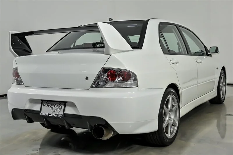 Used 2003 Weightless White Mitsubishi  image 11