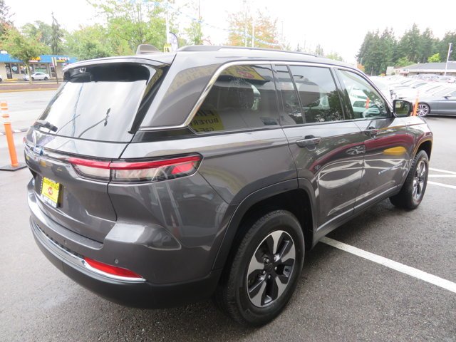 Used 2023 Baltic Gray Metallic Clearcoat Jeep  image 5