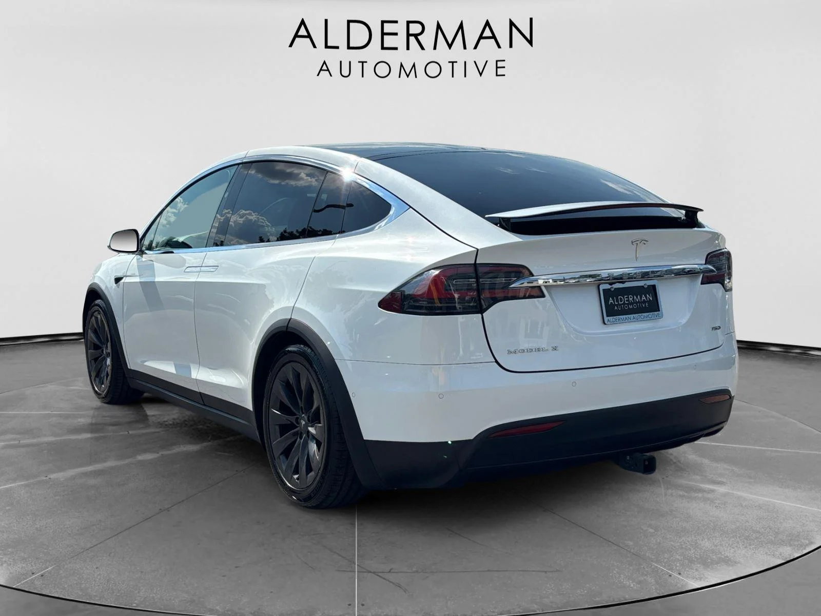 Used 2018 Pearl White Multi-Coat Tesla 75D image 3