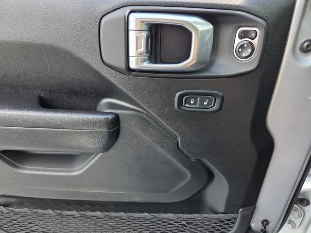 Used 2024 Silver Jeep Sport S image 24