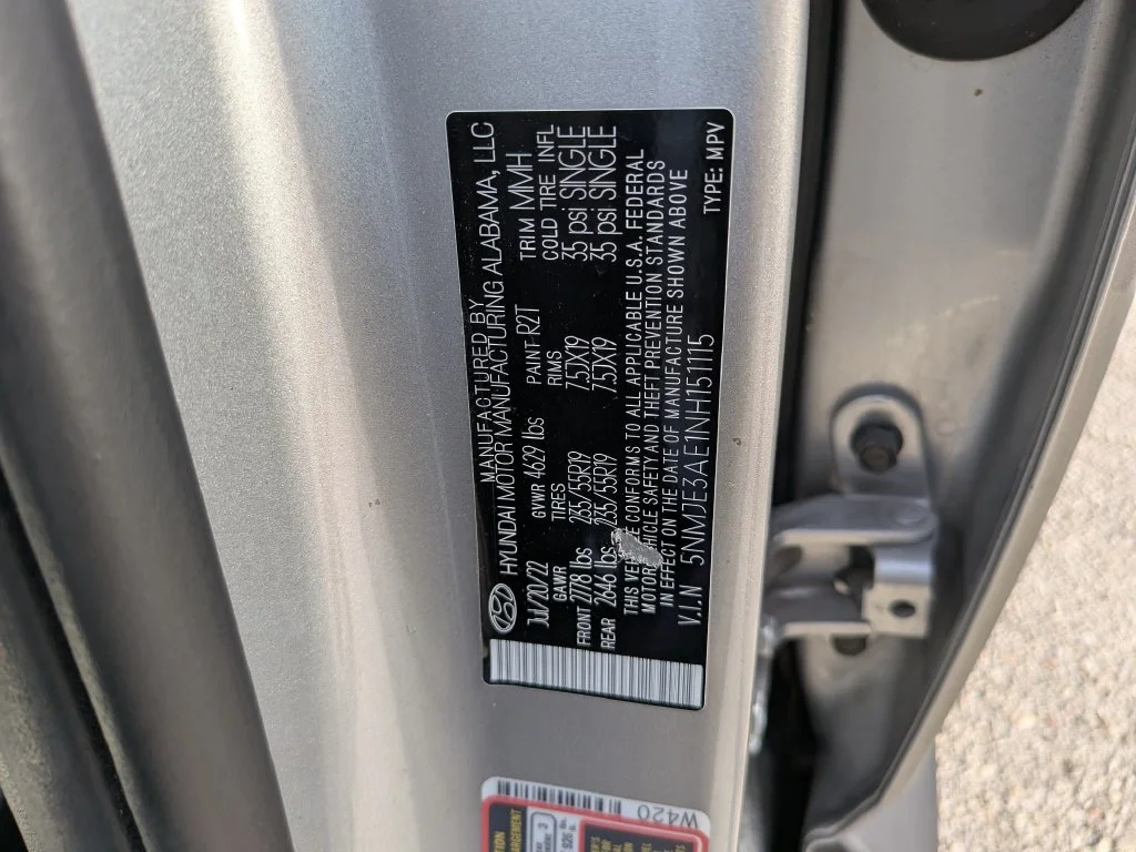 Used 2022 Silver Hyundai Limited image 34