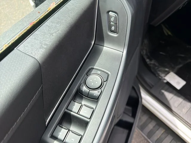 New 2026 Oxford White Ford XLT image 25