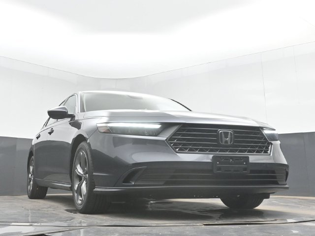 Used 2023 Gray Honda EX image 40