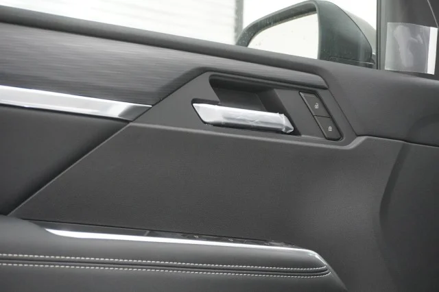 2026 GMC Acadia Elevation - Photo 15