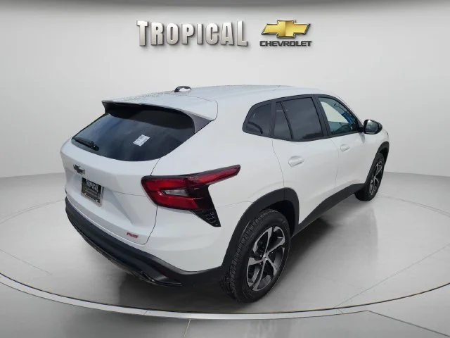 New 2026 Summit White Chevrolet 1RS image 5