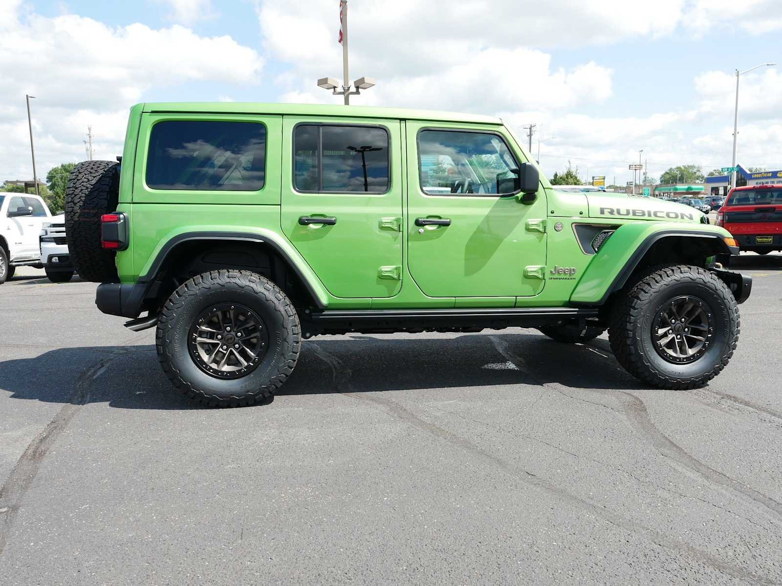 New 2025 Mojito Clear-Coat Exterior Paint Jeep Rubicon 392 Final Edition image 8