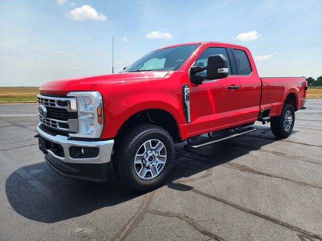 2025 Ford F-350 Super Duty XLT