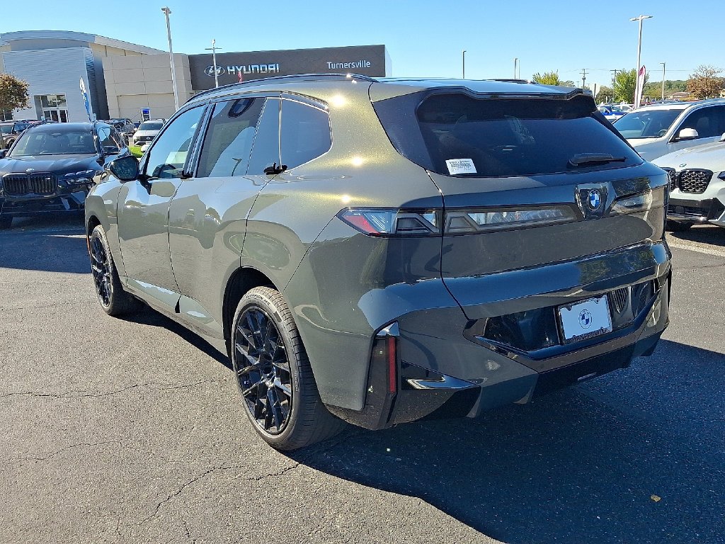 New 2027 Dravit Grey Metallic BMW  image 3