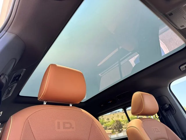 New 2025 Indium Gray W/Candy White Upper Volkswagen Pro S Plus image 18