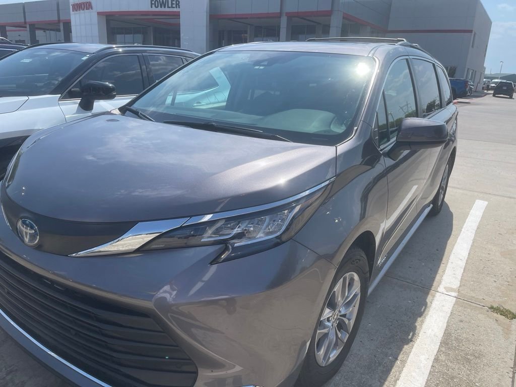Used 2021 Gray Toyota XLE image 1