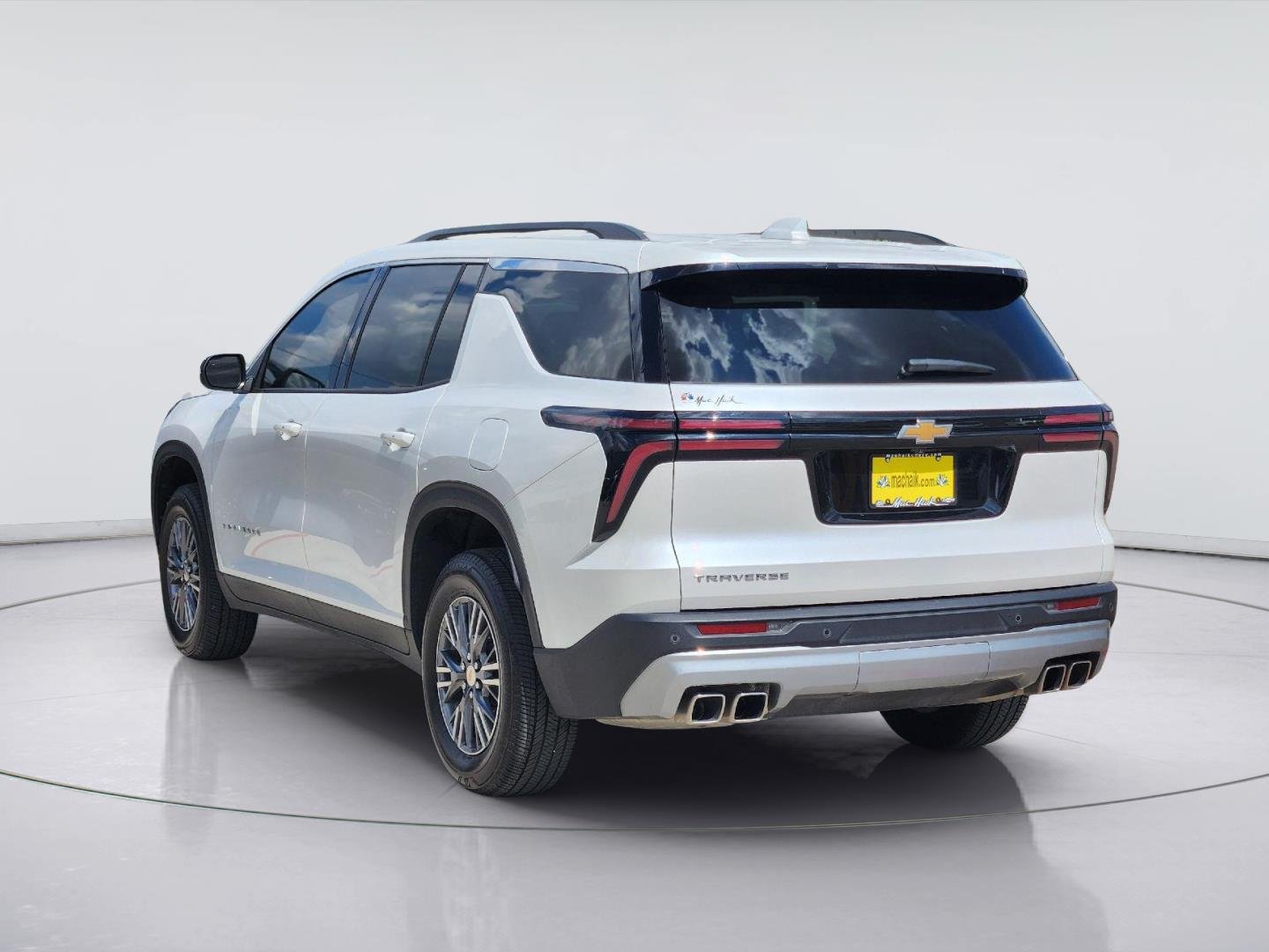 2025 Chevrolet Traverse LT - Photo 7