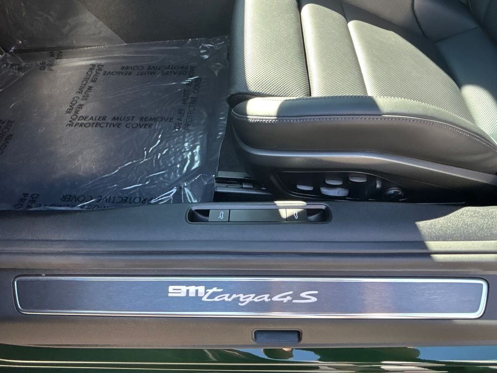 Used 2026 Green Porsche Targa 4S image 31