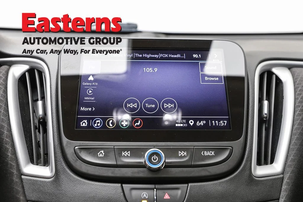 Used 2023 Gray Chevrolet LT image 19