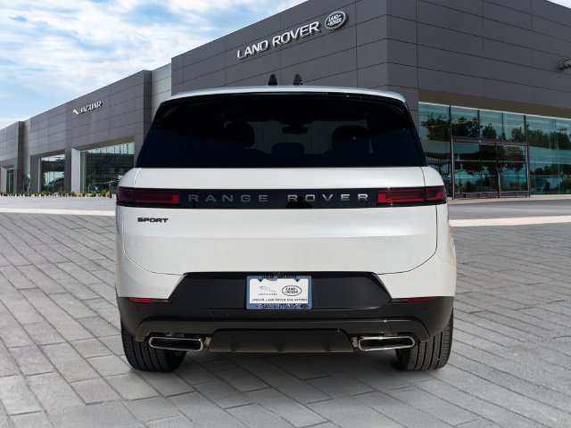 New 2027 Ostuni Pearl White Land Rover SE image 4