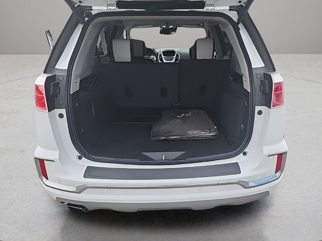Used 2016 White GMC Denali image 21