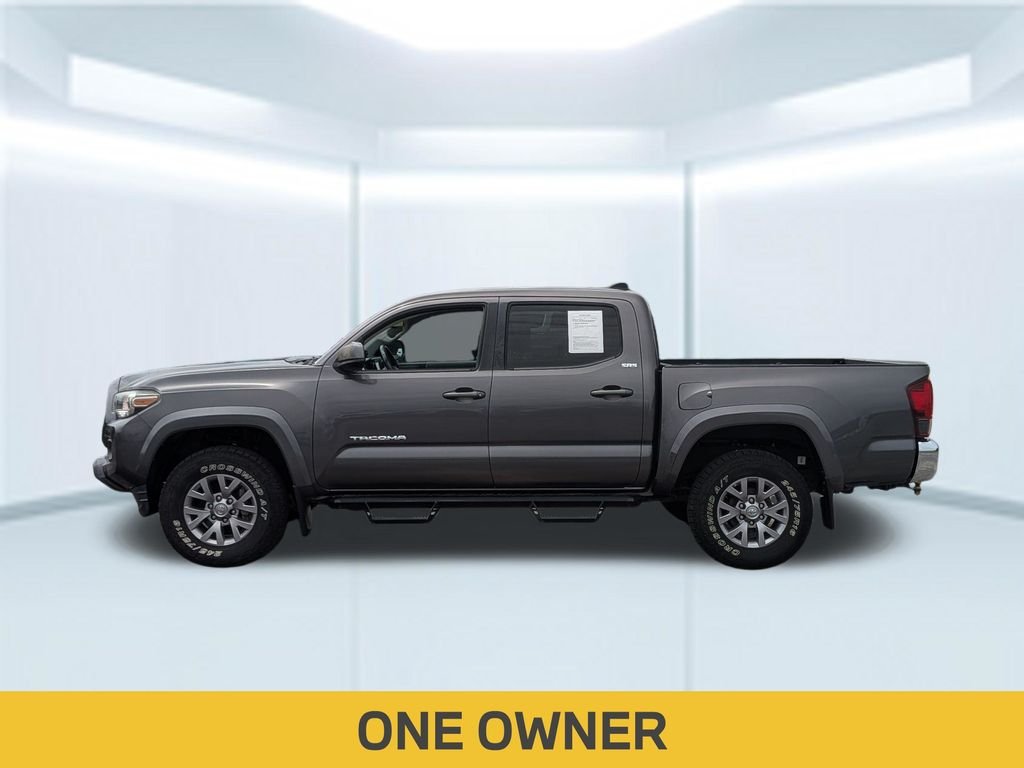 Used 2018 Gray Toyota SR5 image 2
