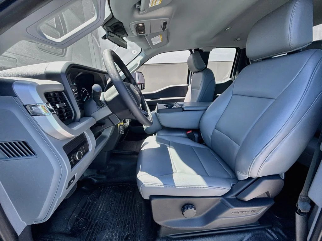 New 2026 Oxford White Ford F-250® XL image 19