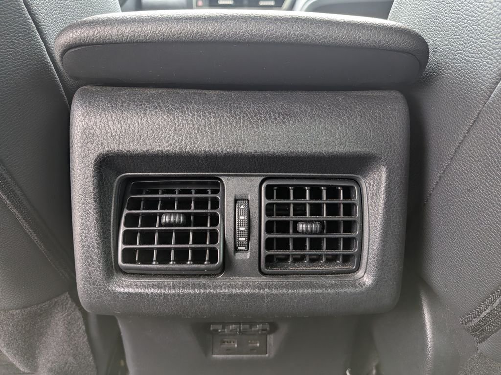 Certified Used 2025  Toyota SE image 28