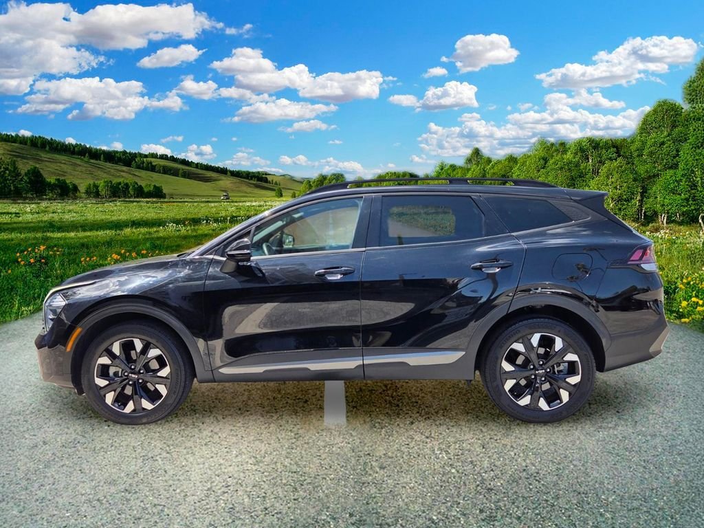 Used 2023 Black Kia X-Line image 3
