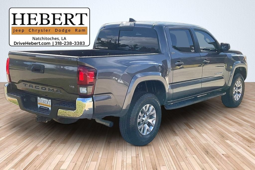 Used 2018 Gray Toyota SR5 image 11