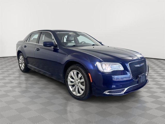 2017 Chrysler 300 Limited