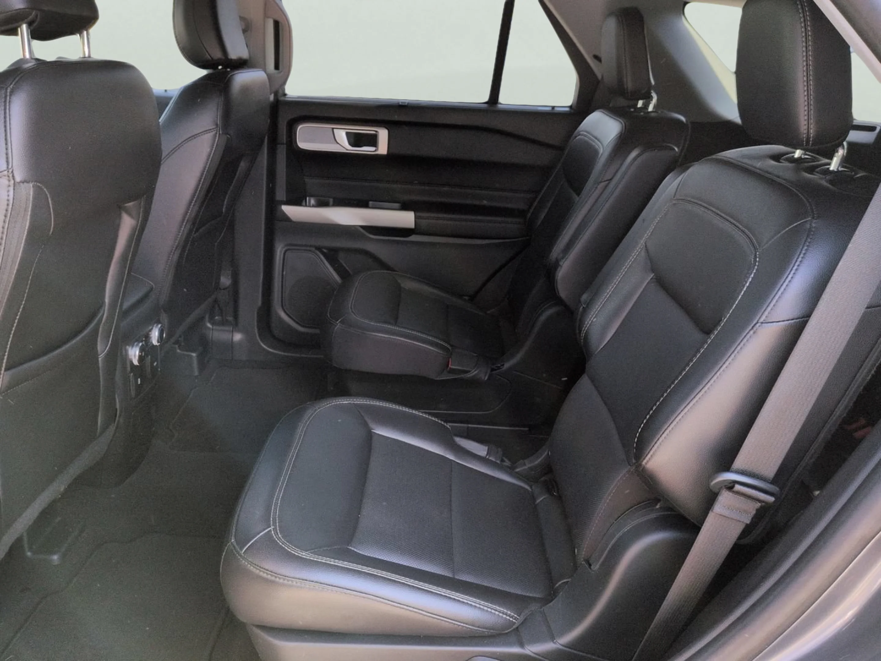 Used 2024 Gray Metallic Ford Limited image 13