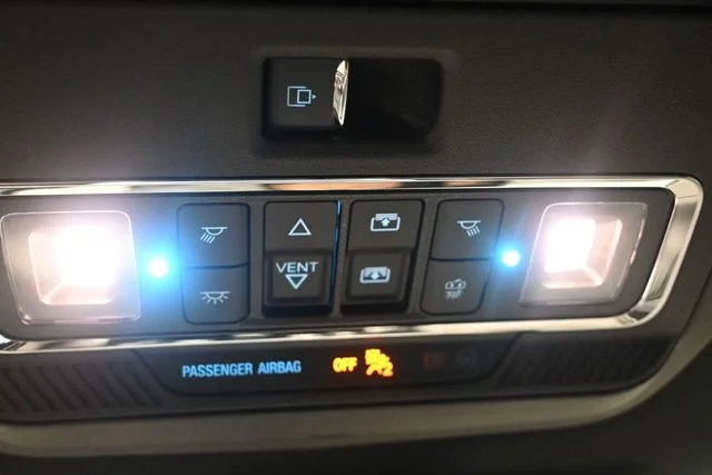 New 2026 Star White Metallic Tri-Coat Ford Platinum® image 16