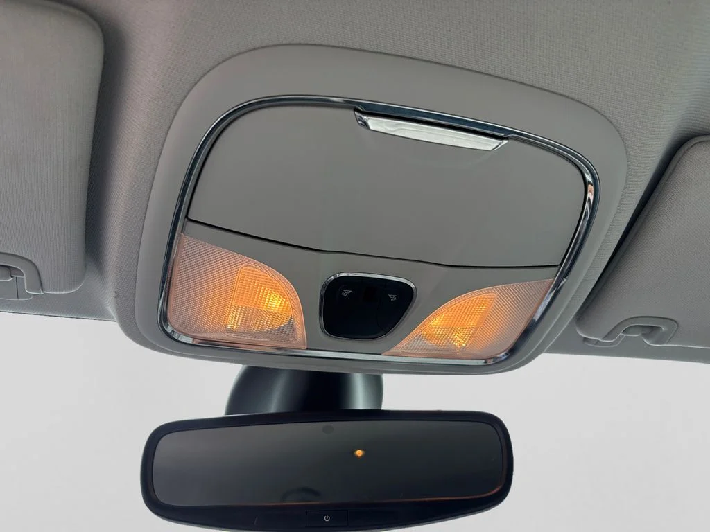 Used 2019 Gray Jeep Limited image 31