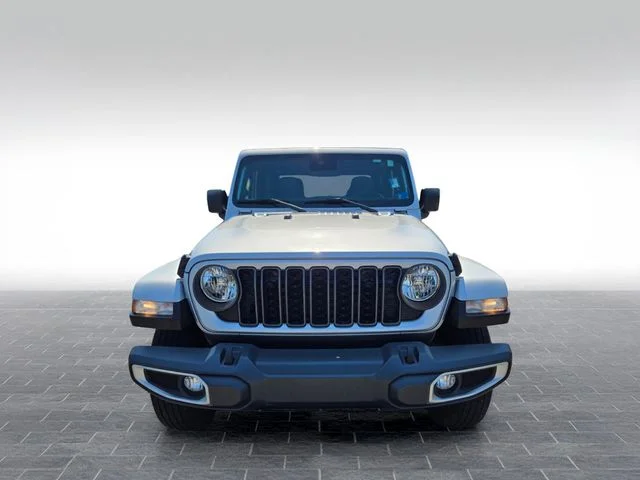 Used 2024 Silver Jeep Sport image 2