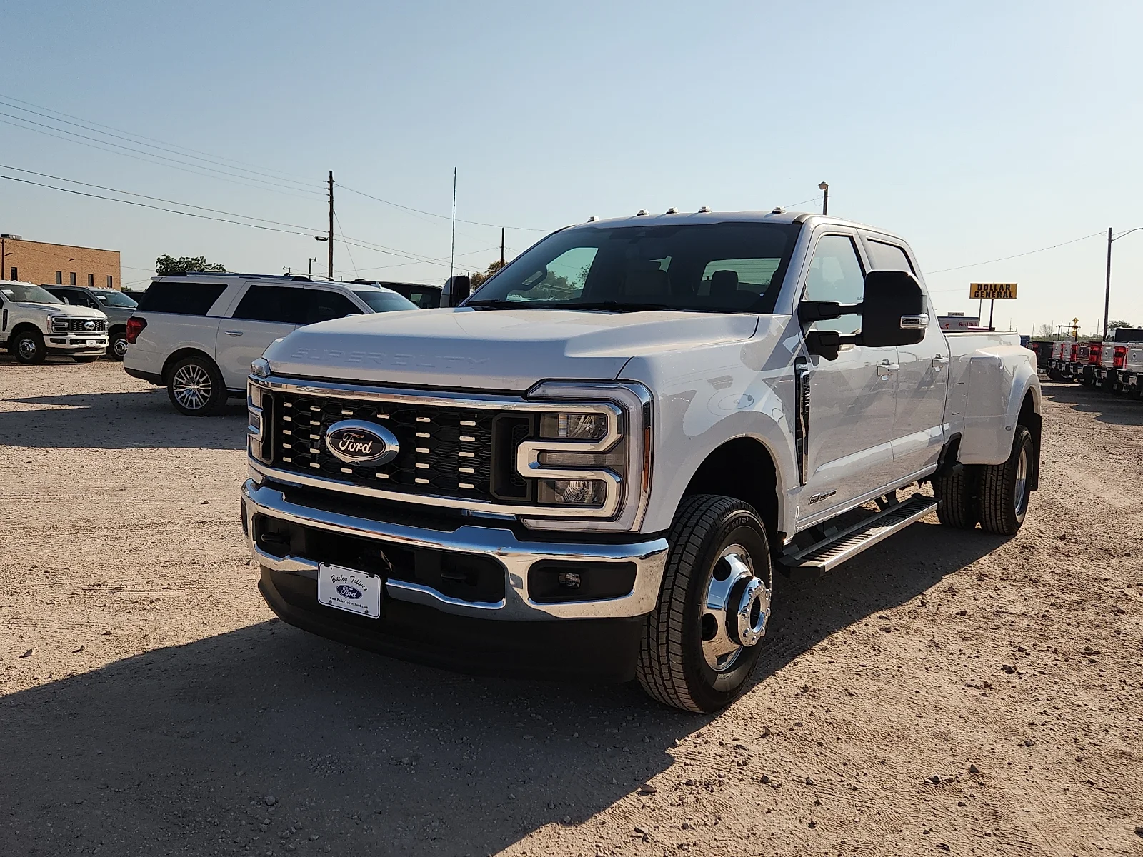 New 2026 Oxford White Ford Lariat image 3