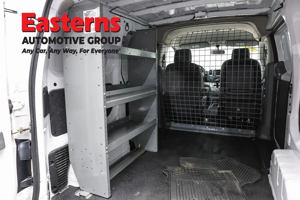 Used 2020 White Nissan SV image 22