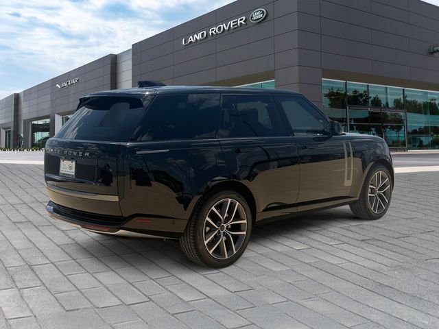 New 2026 Santorini Black Land Rover SE image 5