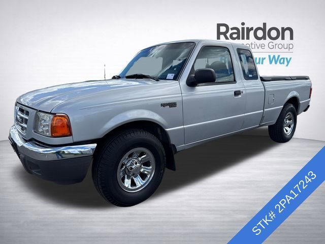 Used 2002 Silver Frost Clearcoat Metallic Ford XLT image 3