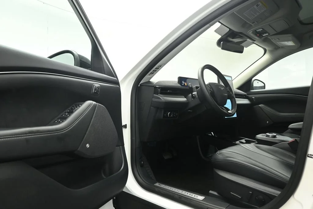Certified Used 2023 White Ford Premium image 7