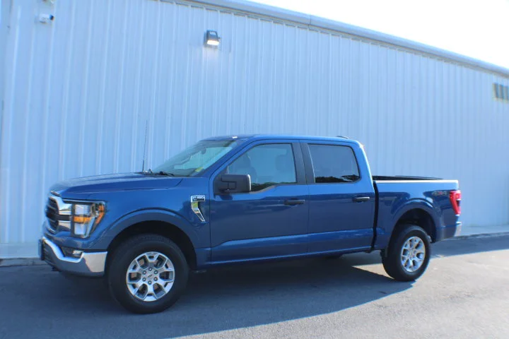 Used 2023  Ford XLT image 4