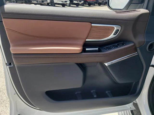 New 2027 White Metallic Ford King Ranch image 20