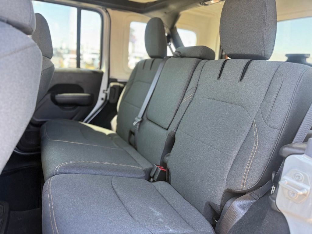 Used 2024 Silver Jeep Sport S 4xe image 4