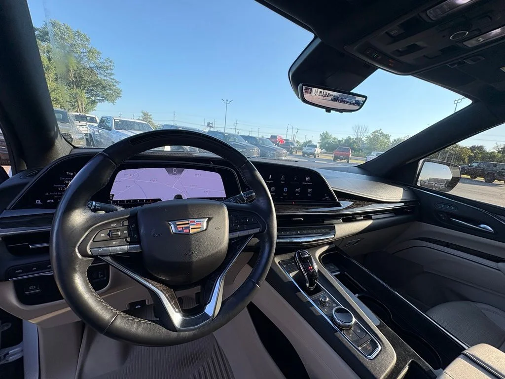 Used 2024 White Cadillac Premium Luxury image 14