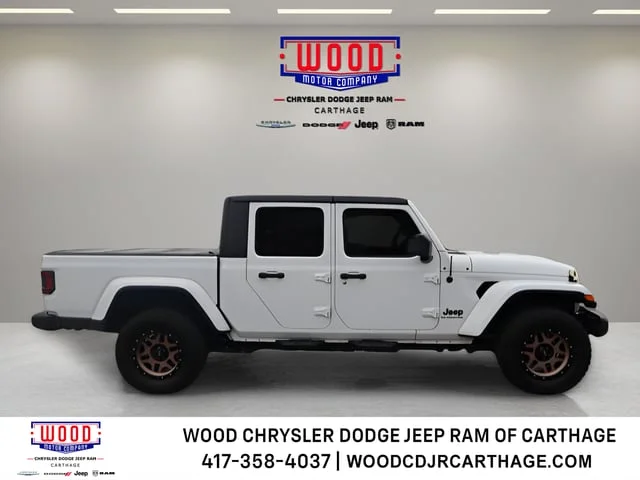 Used 2022 Bright White Clearcoat Jeep Sport image 2