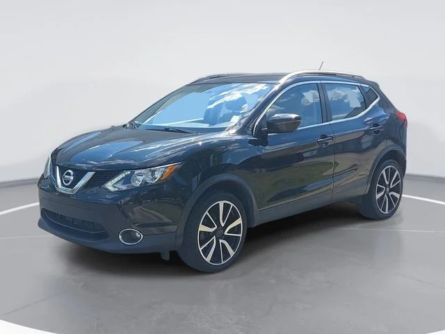 Used 2017 Black Nissan SL image 7