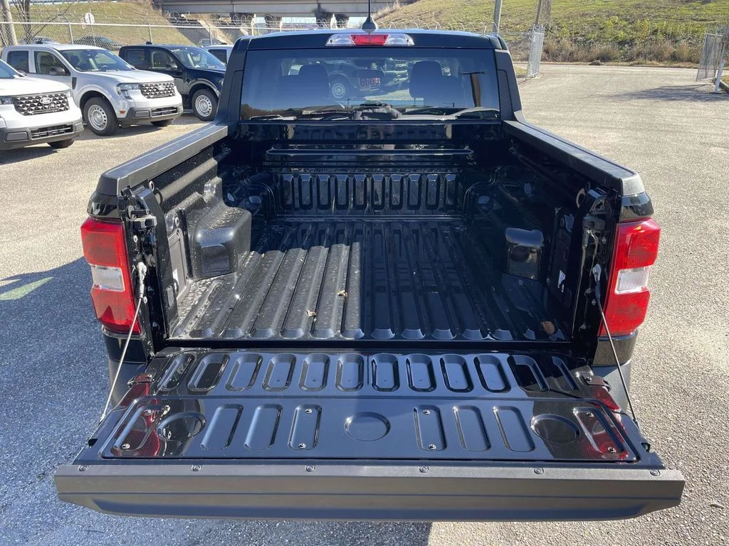 New 2026 Black Ford XLT image 10