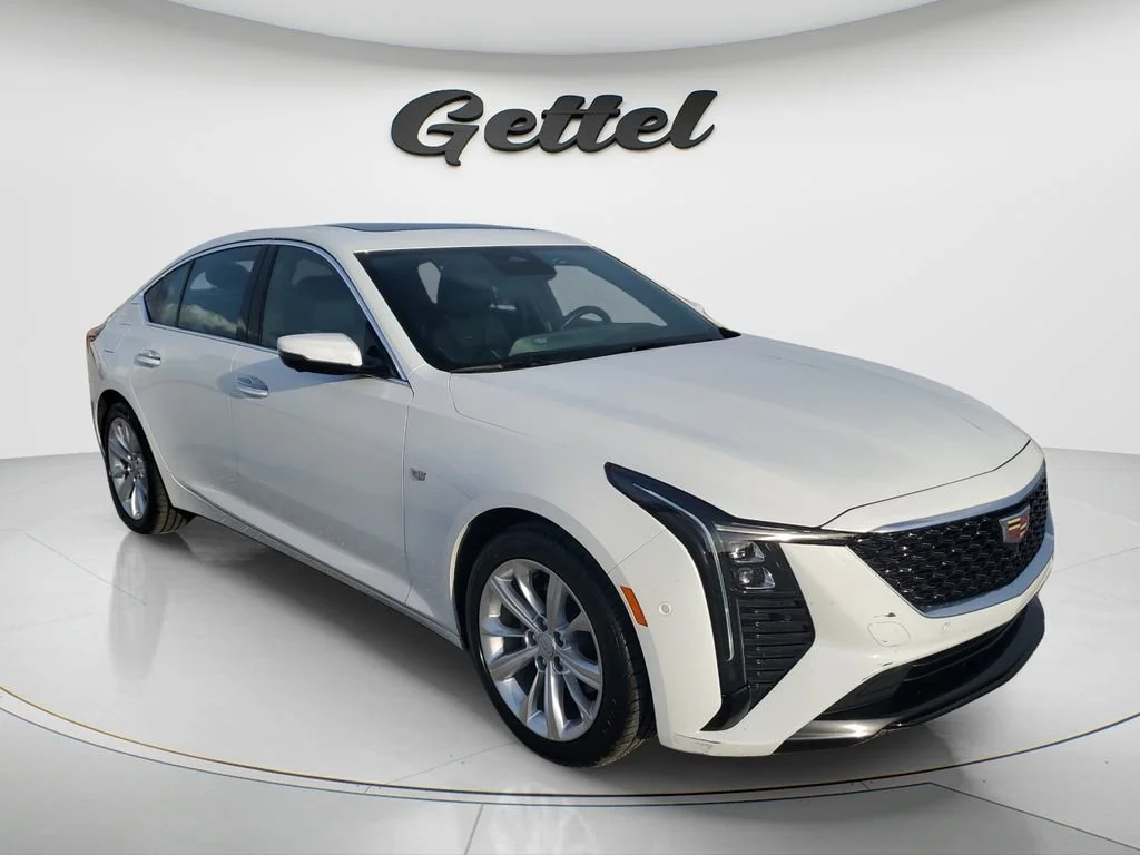 Used 2025 Summit White Cadillac Premium Luxury image 3