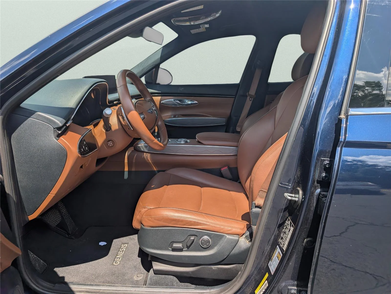 Used 2022 Adriatic Blue Genesis 2.5T image 28