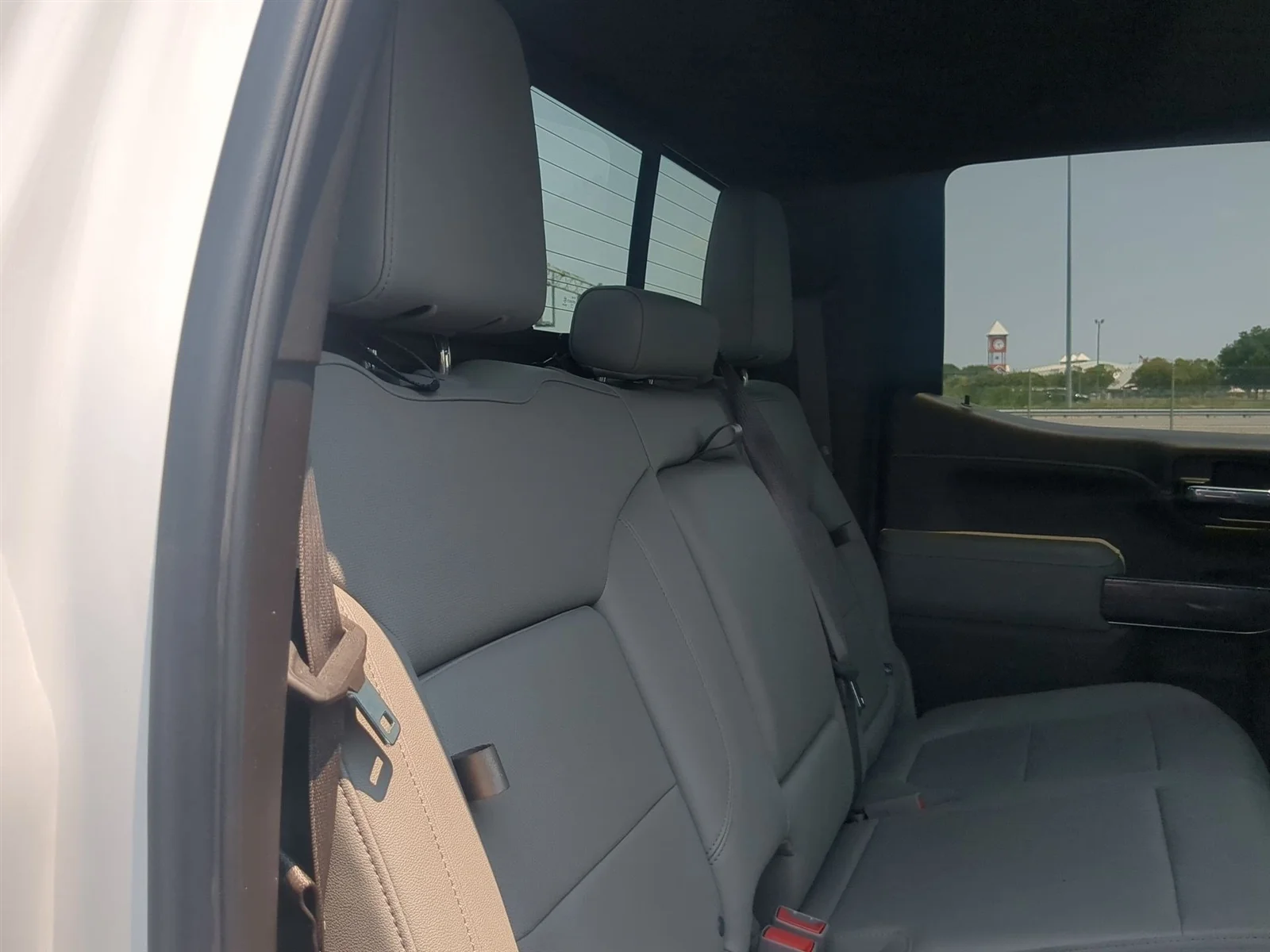 Used 2022 Iridescent Pearl Tricoat Chevrolet LTZ image 28