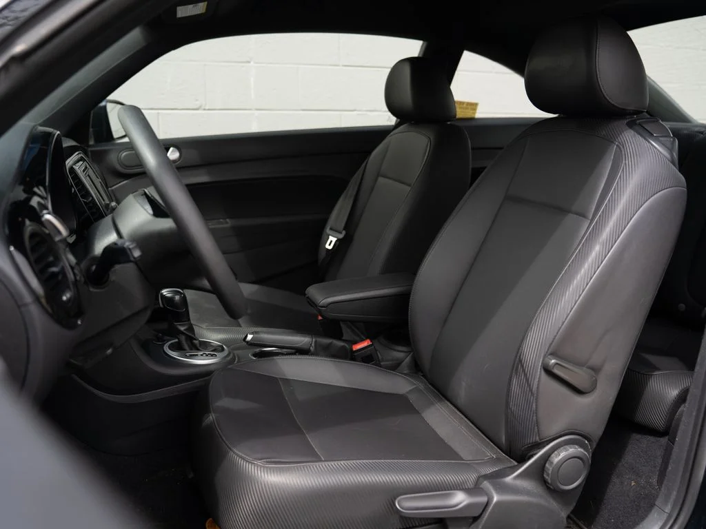 Used 2016 Black Volkswagen 1.8T image 5