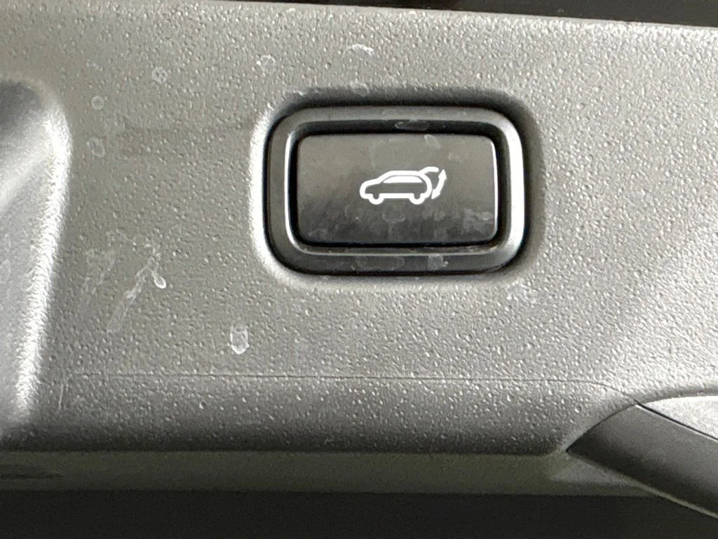 Used 2025 Black Kia Wind image 27