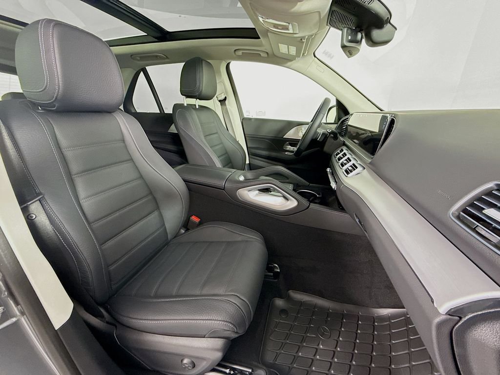 Used 2025 Gray Mercedes-Benz GLE 350 image 30