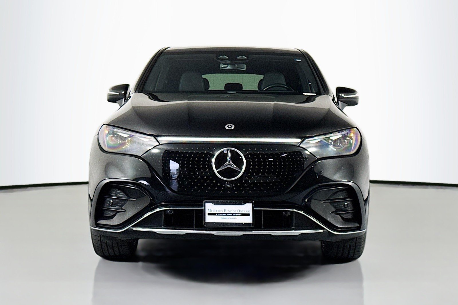 Used 2023 Obsidian Black Metallic Mercedes-Benz 500 image 2