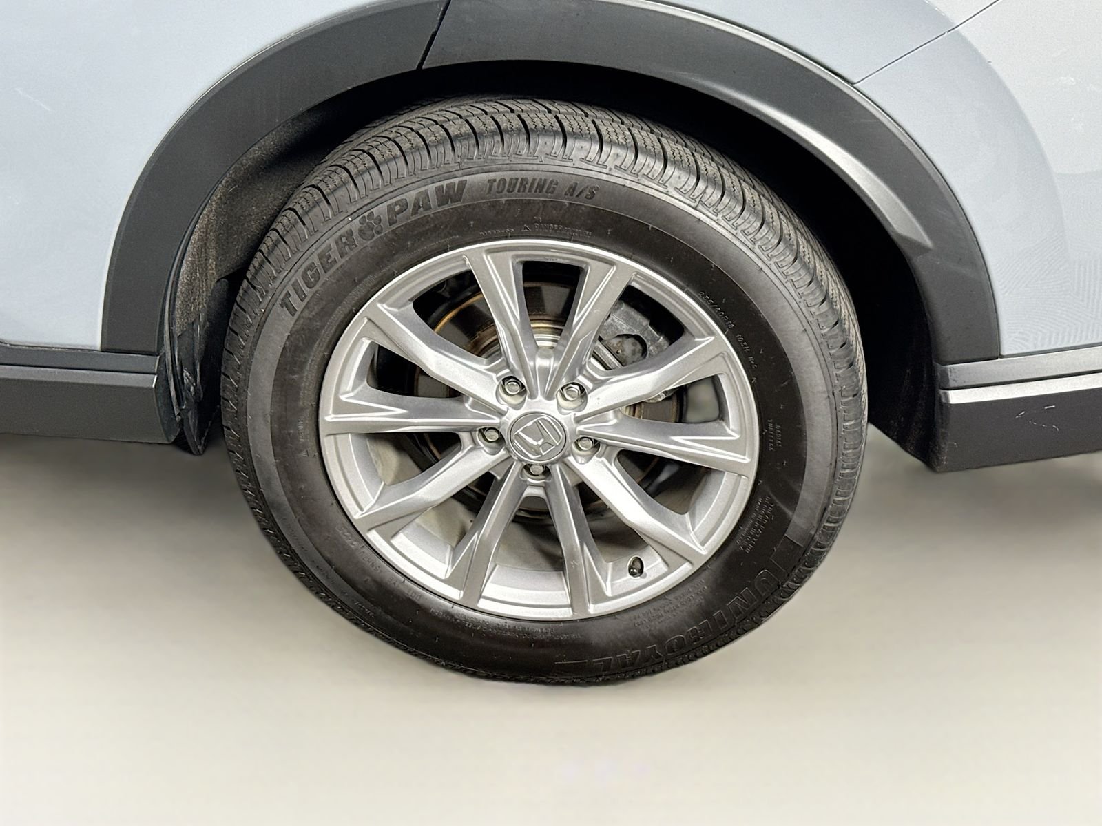 Used 2023 Lunar Silver Metallic Honda EX image 9